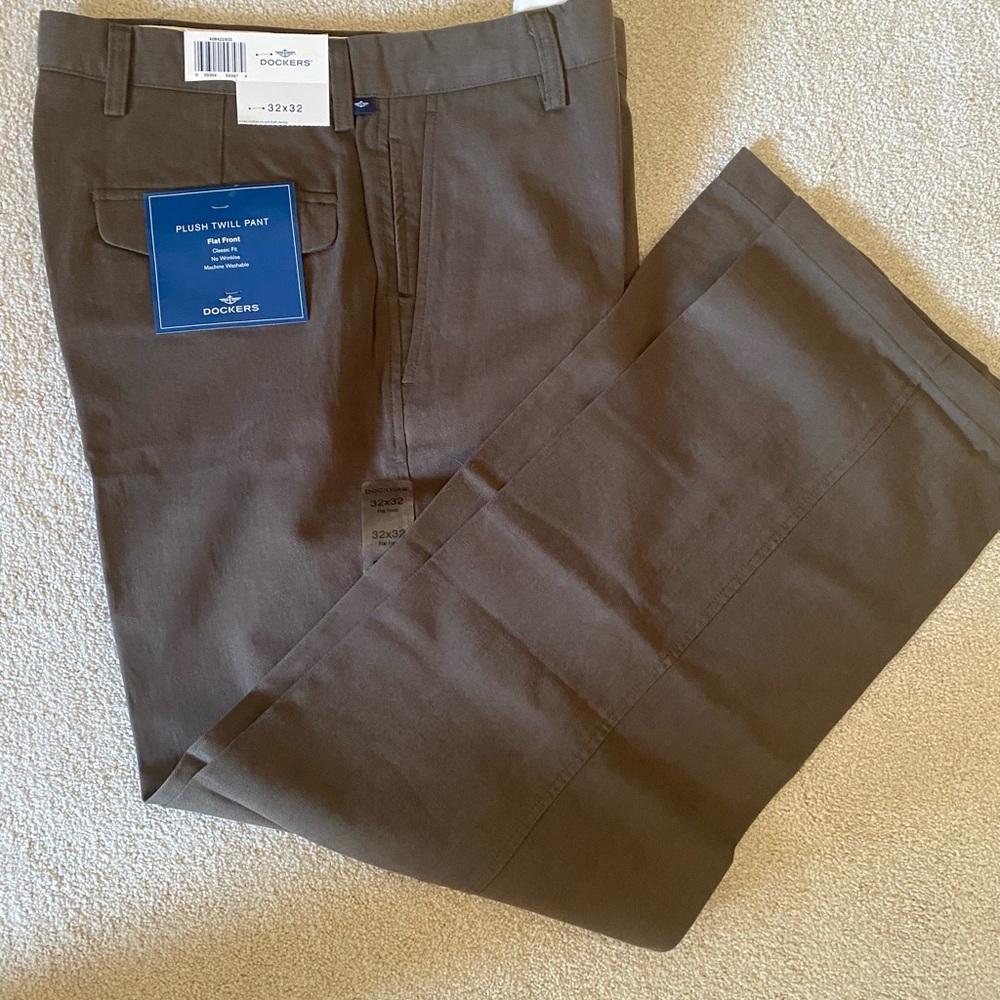 Dockers Men's Olive Green Twill Pants